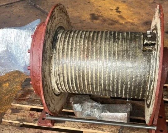 Bourbon Evolution: Operating valves, capstan and winch console valve servicing